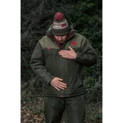 Traje De Invierno De 2 Piezas Trakker CR 34 Traje De Invierno De 2 Piezas Trakker CR -DYNAMITE BAITS Tienda de ventas 206315 206320 Trakker CR 2 2 Piece Winter Suit LIFESTYLE 07 550x550h