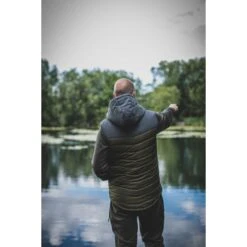 Trakker Hexathermic Bodywarmer Colección 2023 -DYNAMITE BAITS Tienda de ventas 206621 206626 Trakker Hexathermic Bodywarmer LIFESTYLE 22 550x550h