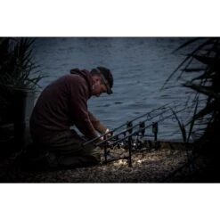 Linterna Frontal Trakker Nitellife 420 -DYNAMITE BAITS Tienda de ventas 221102 Nitelife 420 Headtorch 05 550x550w