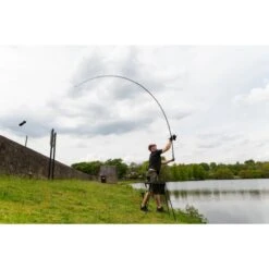 Kit De Estación De Cebo Para Carpas Avid -DYNAMITE BAITS Tienda de ventas A048003720Bait20Station20Kit ls 06 550x550w