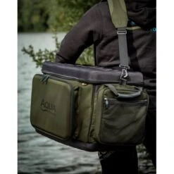 Aqua Front Barrow Bag Black Series -DYNAMITE BAITS Tienda de ventas Aqua BS Front Barrow Bag 01 550x550h