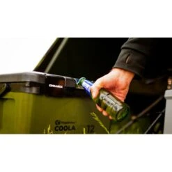 RidgeMonkey CoolaBox Compacto 12 31 RidgeMonkey CoolaBox Compacto 12 -DYNAMITE BAITS Tienda de ventas Bottle20Opener 550x550w