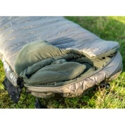 Saco De Dormir Carp Spirit Magnum 5 Season Estándar 18 Saco De Dormir Carp Spirit Magnum 5 Season Estándar -DYNAMITE BAITS Tienda de ventas CS 2020 Web Image Magnum 5 Season Sleeping Bag 7 550x550w 1