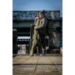 Trakker NXG 5 Rod Manga Acolchada 12 Pies -DYNAMITE BAITS Tienda de ventas Trakker NXG Luggage Lifestyle Shoot Feb 030 550x550h