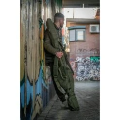 Trakker NXG 5 Rod Manga Acolchada 12 Pies -DYNAMITE BAITS Tienda de ventas Trakker NXG Luggage Lifestyle Shoot Feb 273 550x550h