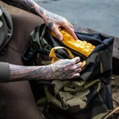 Vass Wader Bag Camuflaje -DYNAMITE BAITS Tienda de ventas Vass Wader Bag 7 550x550 1