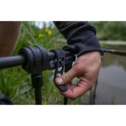 Soporte Para Red De Aterrizaje Avid Carp Lok Down -DYNAMITE BAITS Tienda de ventas a0480036 9 550x550w