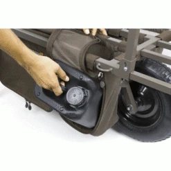 Fox Explorer Barrow Deluxe -DYNAMITE BAITS Tienda de ventas barrow mesh storage pockets 550x550w