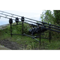 JAG Products Black Range 3 Varillas Buzzbar Delantero Ajustable -DYNAMITE BAITS Tienda de ventas buz3rod team outdoors 550x550w