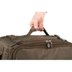 Mochila Fox Explorer Mediana -DYNAMITE BAITS Tienda de ventas clu442 fox explorer rucksack medium handle in use 1 550x550w