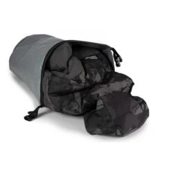 Bolsa Seca Fox Rage HD 15L -DYNAMITE BAITS Tienda de ventas nlu107 rage voyager dry bag 45l in use 550x550w