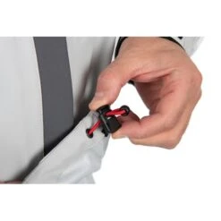 Fox Rage Light Camo Chaqueta De Triple Capa Edición Limitada -DYNAMITE BAITS Tienda de ventas npr455 460 rage light camo jacket waist toggle pocket detail 550x550w